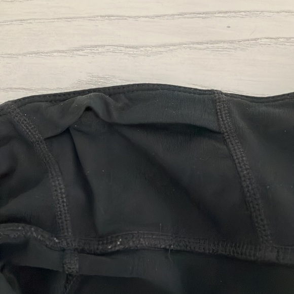 GapFit gfast black capri leggings - Picture 4 of 5